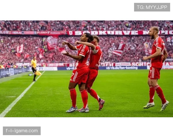 拜仁慕尼黑控制力下降,核心原因为中场与防线脱节,球队稳定性面临考验 拜仁慕尼黑控制力下降,核心原因为中场与防线脱节,球队稳定性面临考验