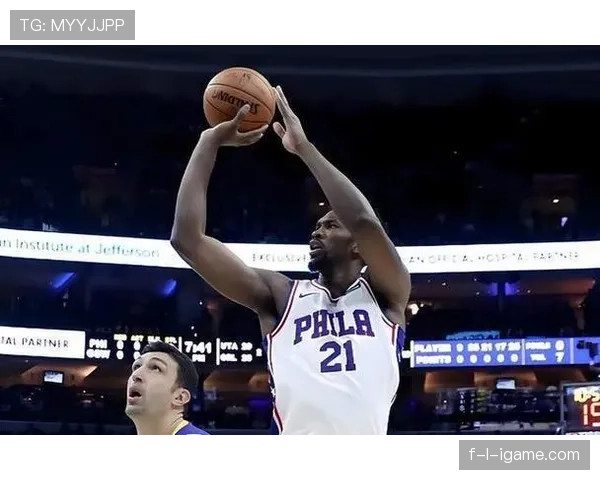 恩比德休赛期狂砸百万美元养伤，结果复出首战就抱怨地板太滑？